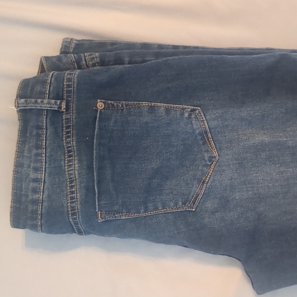 Jeans - Picture 3 of 3